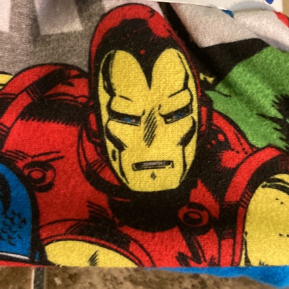 Marvel Comics pajama set - Picture 9 of 12